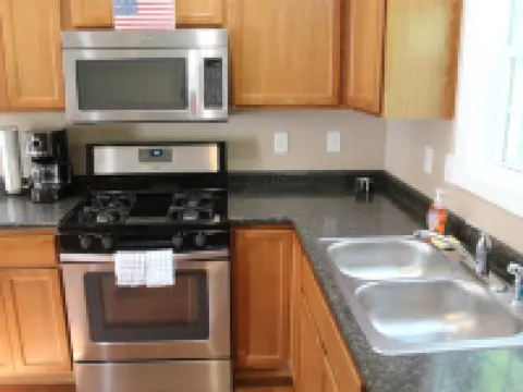 Cozy Home Near Downtown, Shops, and Restaurants. Hotels in Keene