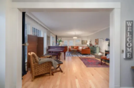 Beautiful Wine Country Escape Hotels in Carlton