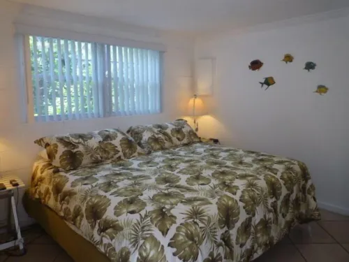 Comfy, Cozy Beach Apartment for Two with Adjustable King Bed!!!