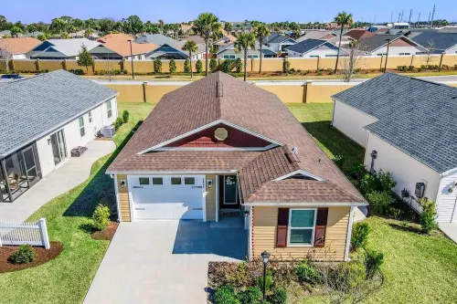 Upgraded Home in The Villages! Golf Cart Included, Community Pools and Much More