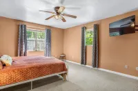 Cozy Home w/ Pool near Beaches Sleeps 8