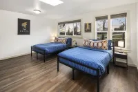 5Bd Spacious Seattle Home with Gameroom ~ Near Sea-Tac Airport! Hotels in Rainier Valley