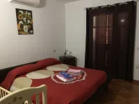 Villa with panoramic pool surrounded by greenery Hotels near Porto Pollo