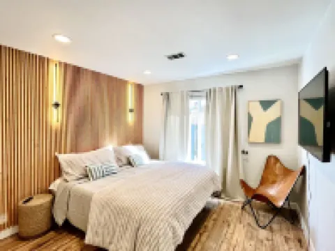 Bright 4 Bedroom Mountain View Home By Arts Plaza