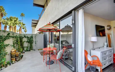 Twin Palms Ocotillo Lodge - Mid-Century Modern w/Views of Mt. San Jacinto