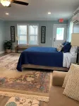 Super cute studio apartment south of Tulsa! Newly renovated and ready to go!