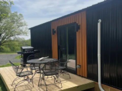 Family style cabin with pond and orchard near the Buffalo National River 瑟西縣酒店