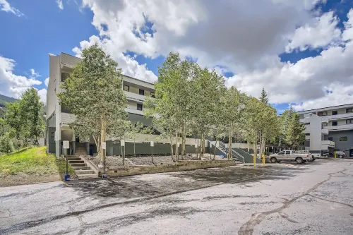 🎿The Little Red Ski Haus