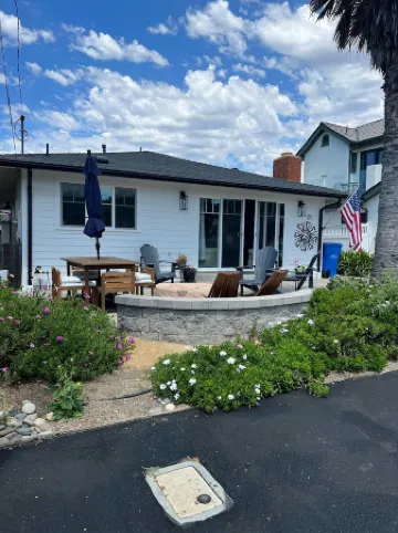 Cayucos Cottage. Steps to the Best Beach in Cayucos.