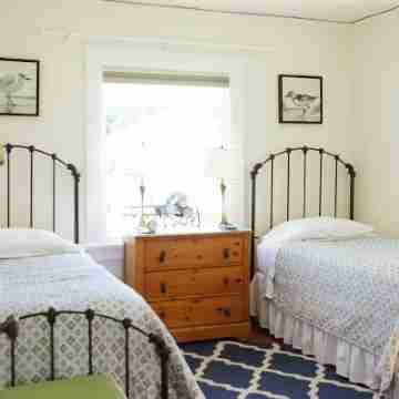 The Down Town House - Charming Bungalow In San Luis Obispo - Private parking! Rooms