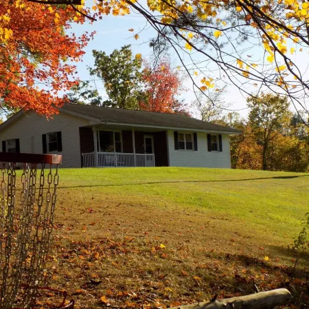 Peace at Pine Run in Hocking Hills: 13 Acres, Hot Tub, & Disc Golf!
