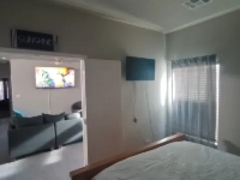 New clean safe place to stay  25 minutes from Albuquerque. Hotels in Valencia County