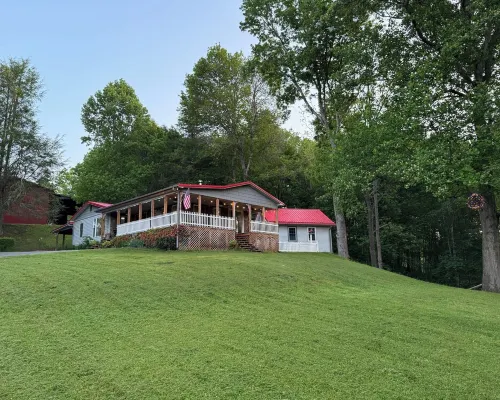 Beautiful Mountain View’s easily accessible from HWY 226. Hotels in Mitchell County