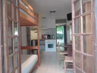 Beach<50m.Equipped terrace. Parking. Car and bicycle options. Wifi.  No. of activities