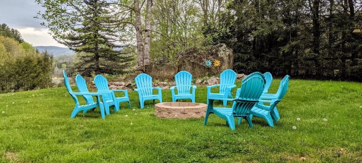 HUGE 5BR, 4.5BA, 3 King Suites, Dog Friendly! Hotels in Watauga