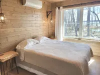 Newly Built Cedarpoint Cottage -Cozy and Relaxing on Jessie Lake -Pet Friendly