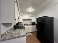 Piney Woods 5  - King Bed Hotels in Texarkana