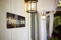 Lovely suite located on the property of a historic estate in Mena.