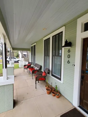 Charming & Cozy Victorian in Quiet Residential Setting