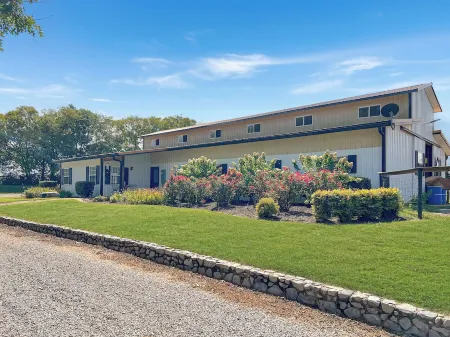 Sweetwater Stables & Farm