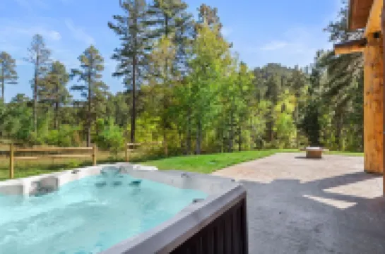 Serene retreat in the Black Hills, AC, Hot Tub, Close to Deadwood