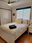 Kiana Escape @Millowl - Walk to Town & Cowes Foreshore! Family & Pet Friendly :)