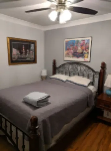 Enjoy Charlestons History & Carolina Sun -  3BR 2 BATH Old Mt. Pleasant