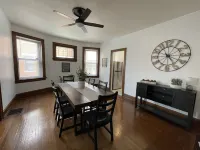 Your Hyde Park Retreat – Pet-Friendly, Walkable, Sleeps 6