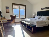 Beautiful and Brand New Custom Built Home, Stunning Views, Convenient Location