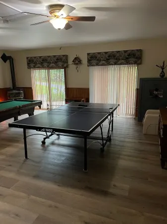 PEACEFUL GATAWAY NEAR CASTLE ROCK LAKE Отели в г. Клирфилд