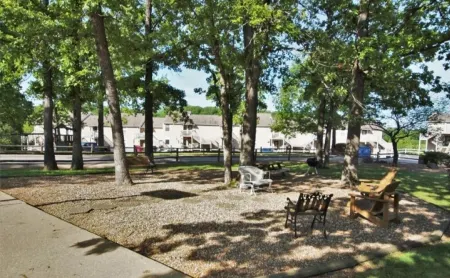 Waterfront Indian Pointe Condo, Views, Pools, Tennis and more. 17mm Отели в г. Осейдж-Бич