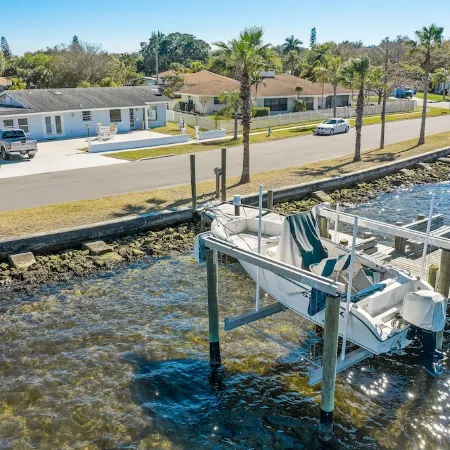 Manatee River Paradise with Pool and Dock Awaits You!