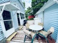 Cozy little lake cottage on Buck Lake! Hotels in Cass County