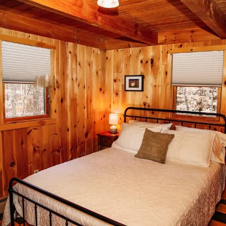 NEW Whiteface Mtn. View Cabin close to Lake Placid