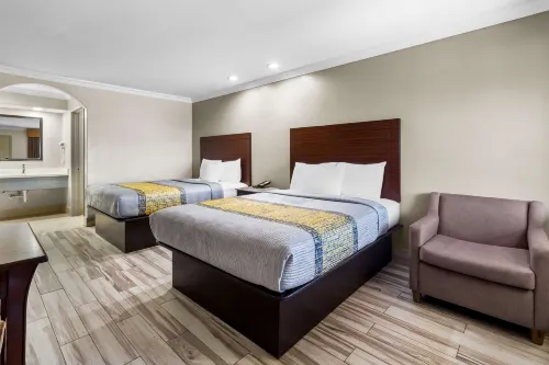 Americas Best Value Inn Houston Heights at I-45 - 2 Yıldız
