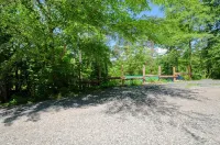 Tiny Cabin-HOT TUB, private, quiet side of the Smokies