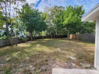 Cozy 1 Bedroom, Full Bath, Private Entrance, Huge Yard, Laundry & Near Beaches!