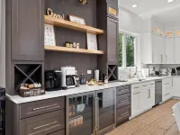 Luxury Lake Geneva House, Heated Pool, 2 Hot Tubs, Sauna, Fire Pit, Photo Zone Hotels in Como