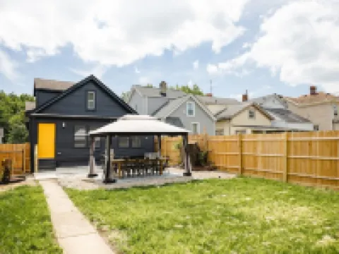 GameLounge~2KingBeds~PinkBedRoom~Gazebo~FirePit~SpookyNook~Walk2Mainst~Arcade Hotele w: Hamilton
