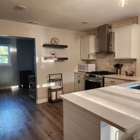 Walking Distance to Aggieville, K-State, and City Park!