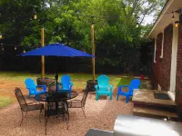 The Water House-Sleeps 10-1 Mile to Boone Pickens Hotel dekat OSU Museum of Art