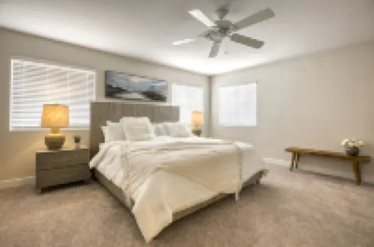 Modern, Fully Renovated 4 Bedroom House Hotel a Summerlin-Northwest Las Vegas