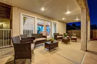 Beautiful 4bedroom,3bath ,5bed,2 sleep sofa,10 min Downtown,Pool,Hot Tub! Game !