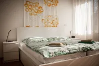 PS2: Bright, renovated old apartment in a district in the south of Trier - ห้องครัว