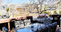 🌟LOCATION! Very Nice 2 BD 2BA Directly Across From Resort-Pool Grill Sleeps 6🏊