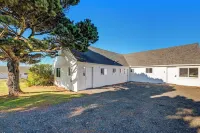 Beachcomber: Beachfront Escape Unit #5