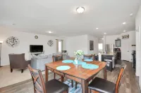 CHARMING FOUR BEDROOMS BROOKSHIRE/KATY HOUSE WITH GYM