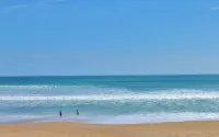 🌺DEAL- NEW RENTAL- Sea Woods- Beach, Patio, pools Walking Paths, Gym, Pets ok