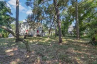 Beachside Bliss  Block from the Shore - Seahorse