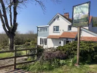 Detached Cottage In Pembrokeshire Coast National Park, one mile from beach